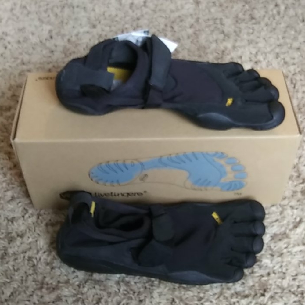 Vibram fivefingers shoes
